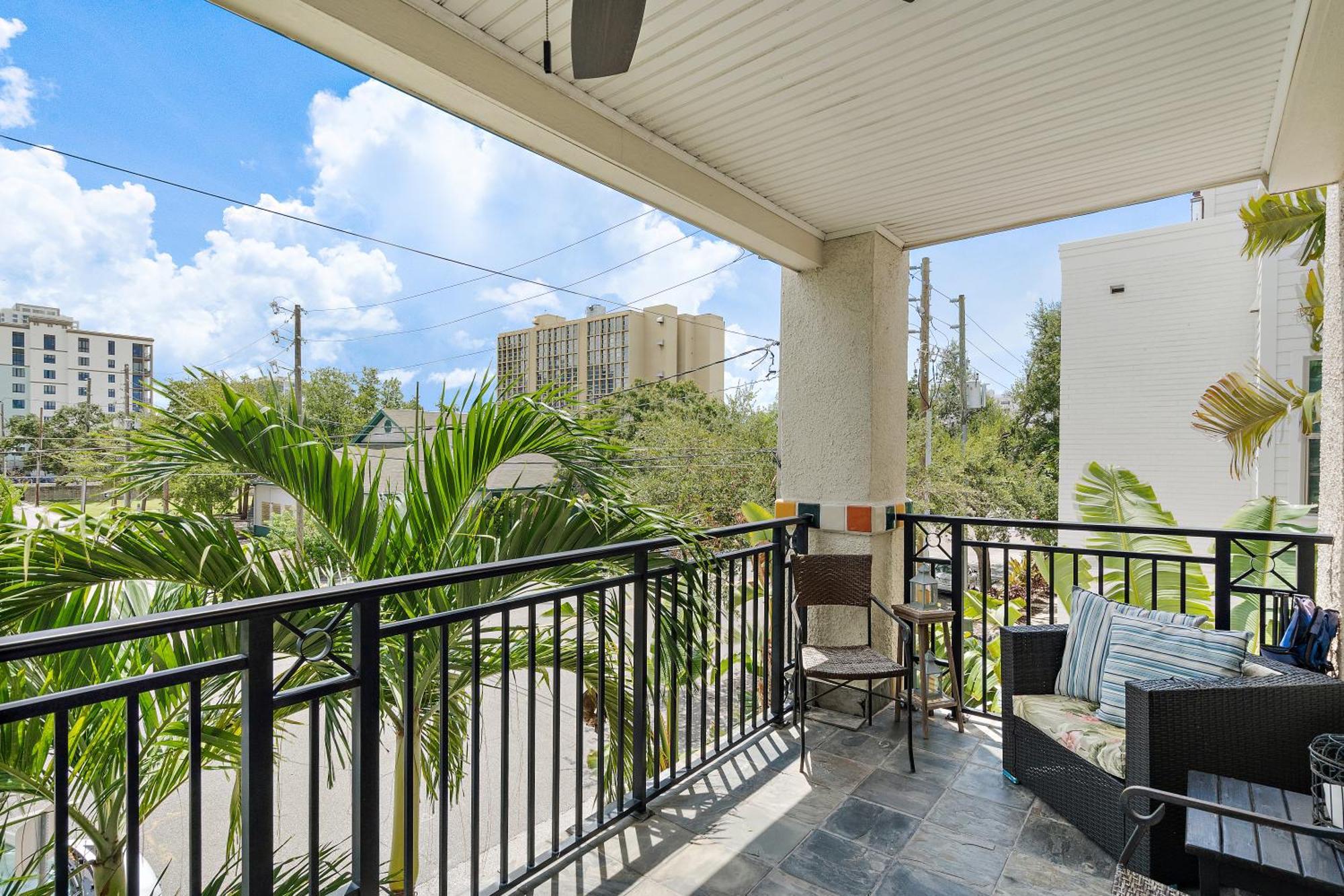 Retro Retreat In Dtsp - Explore The Downtown Area เซนต์ปีเตอร์สเบิร์ก ภายนอก รูปภาพ