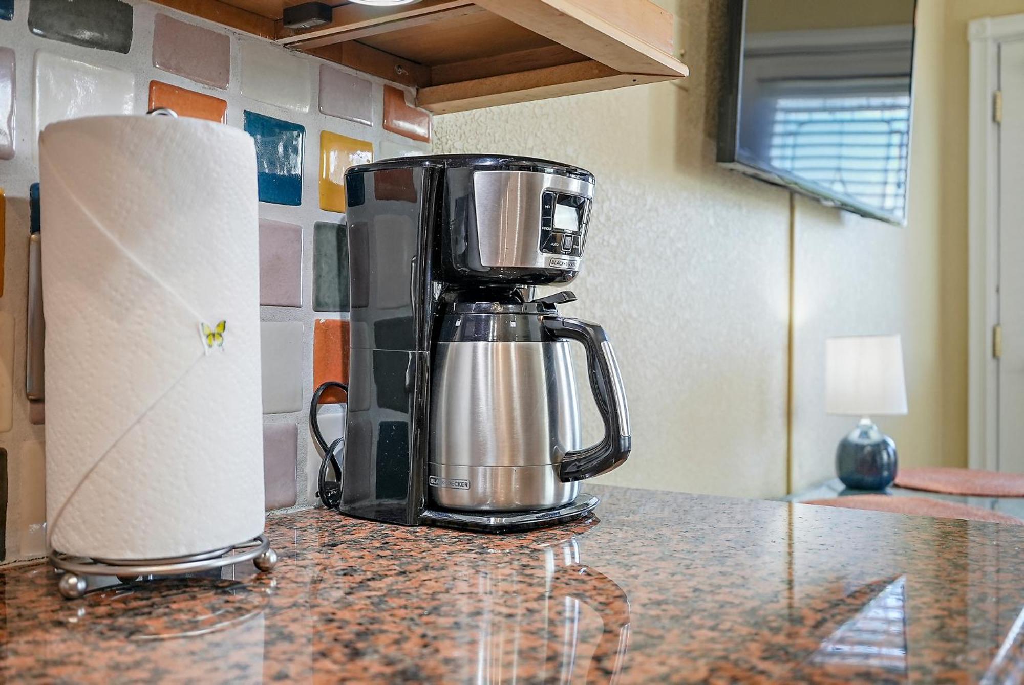 Retro Retreat In Dtsp - Explore The Downtown Area เซนต์ปีเตอร์สเบิร์ก ภายนอก รูปภาพ