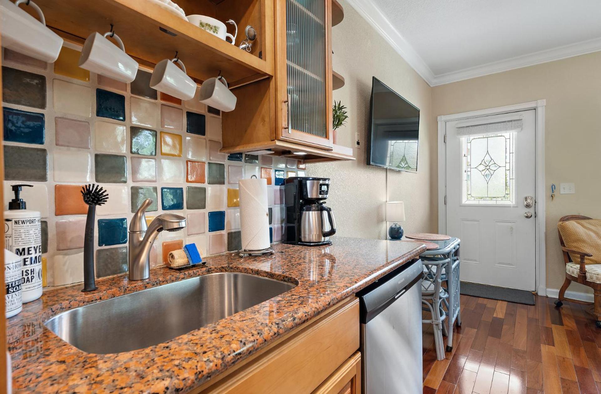 Retro Retreat In Dtsp - Explore The Downtown Area เซนต์ปีเตอร์สเบิร์ก ภายนอก รูปภาพ